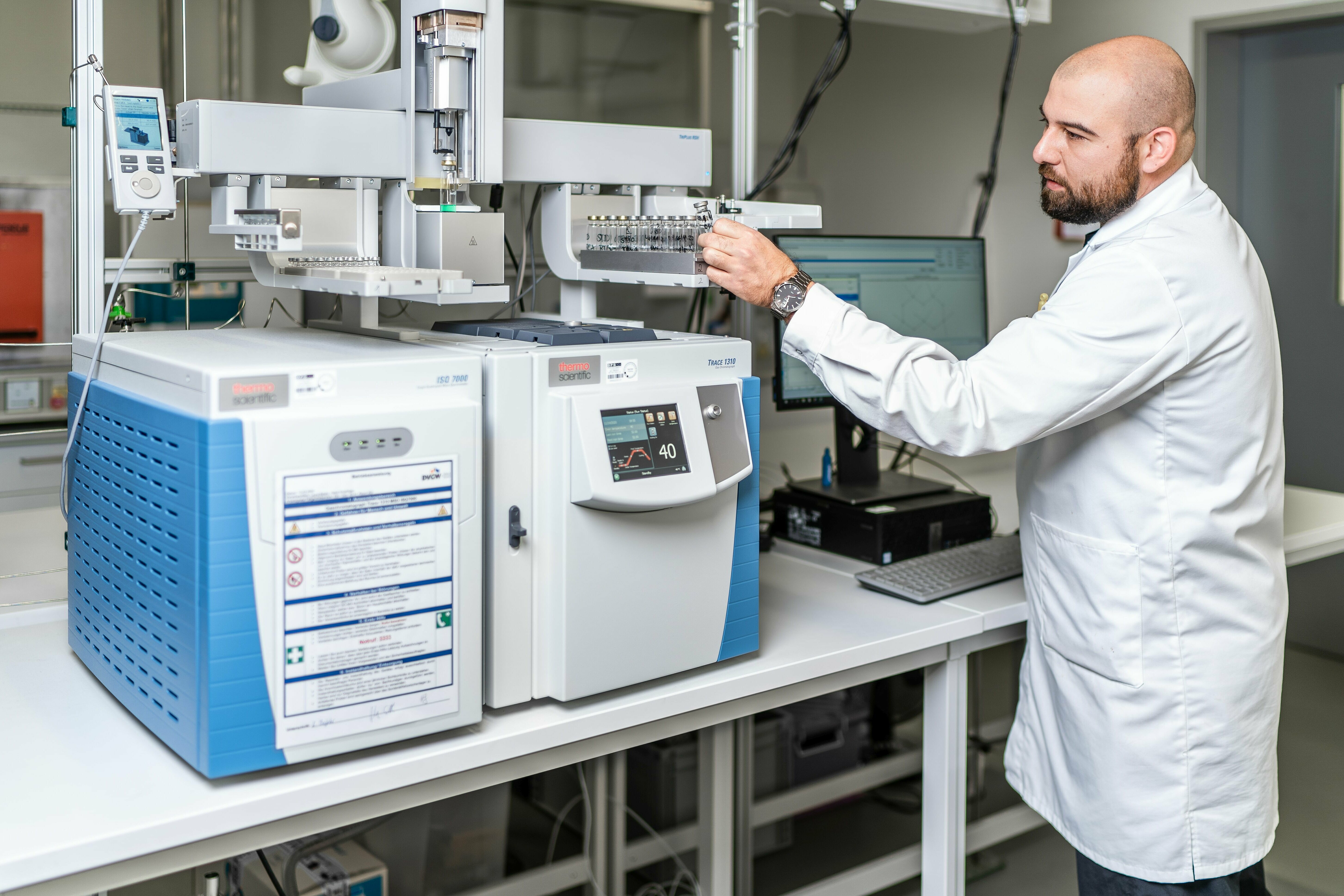 Gas chromatograph-mass spectrometer